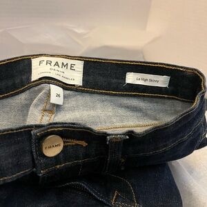 26 Frame Denim Le High Skinny Jeans